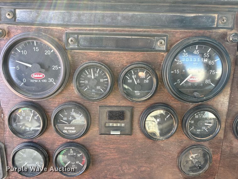 image for item EU4897 1991 Peterbilt 378 semi truck