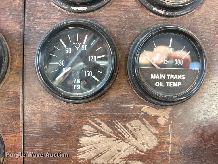 image for item EU4897 1991 Peterbilt 378 semi truck