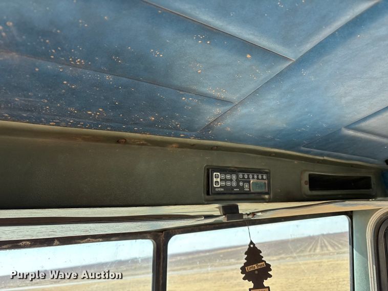 image for item EU4897 1991 Peterbilt 378 semi truck