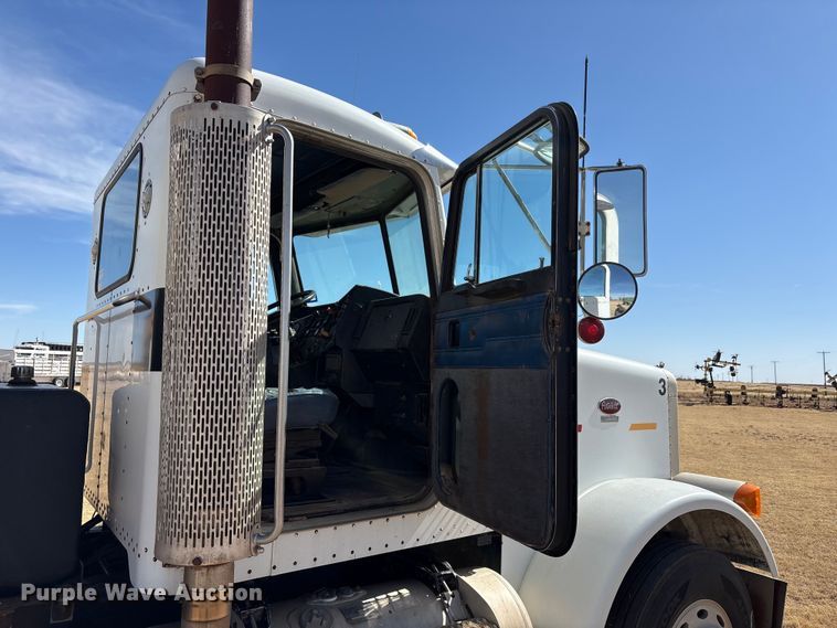 image for item EU4897 1991 Peterbilt 378 semi truck