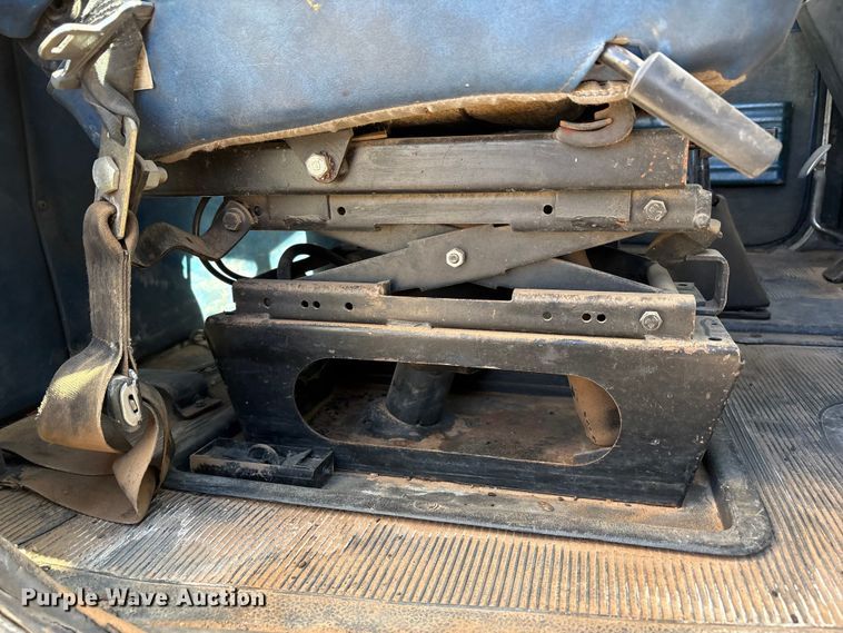 image for item EU4897 1991 Peterbilt 378 semi truck