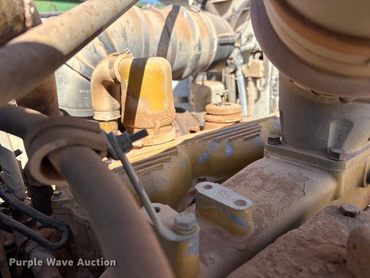 image for item EU4897 1991 Peterbilt 378 semi truck