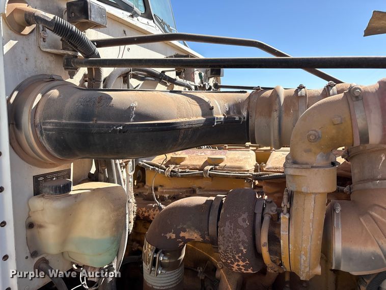 image for item EU4897 1991 Peterbilt 378 semi truck