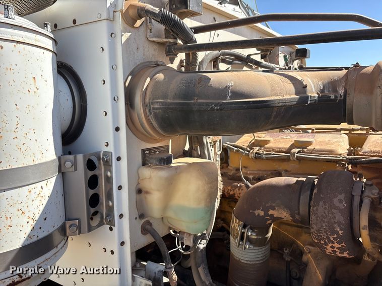 image for item EU4897 1991 Peterbilt 378 semi truck