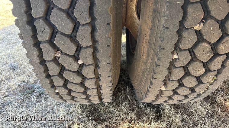 image for item EU4897 1991 Peterbilt 378 semi truck