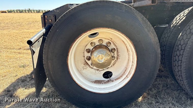 image for item EU4897 1991 Peterbilt 378 semi truck