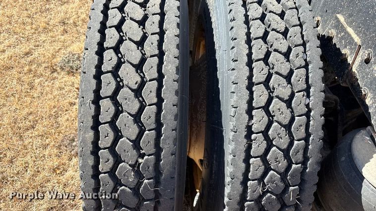 image for item EU4897 1991 Peterbilt 378 semi truck