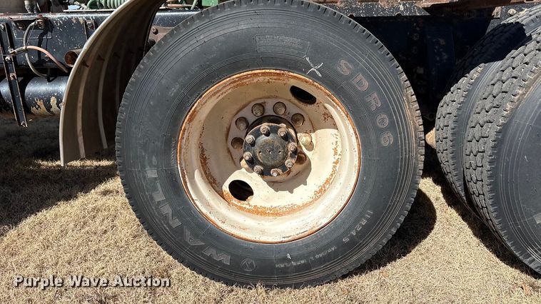 image for item EU4897 1991 Peterbilt 378 semi truck