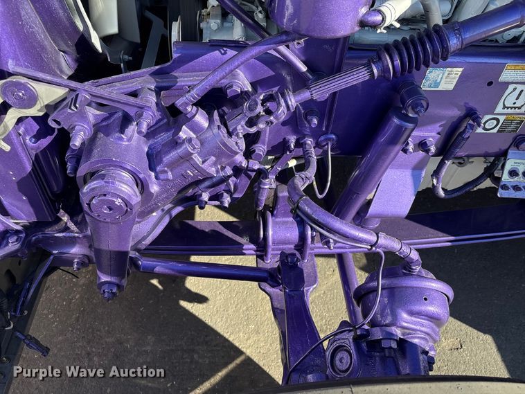 image for item EU7366 2017 Peterbilt 389 semi truck