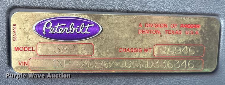 image for item EU7366 2017 Peterbilt 389 semi truck