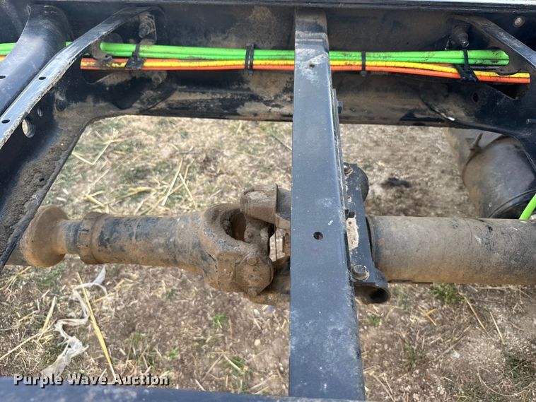 image for item FB0807 2013 International 7500 truck cab and chassis