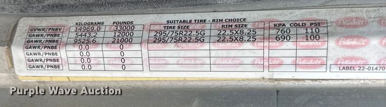 image for item FB0808 2013 Peterbilt 384 flatbed truck