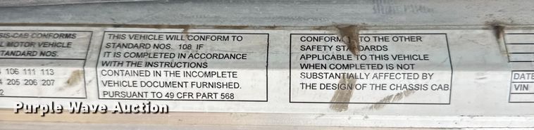 image for item FB0808 2013 Peterbilt 384 flatbed truck