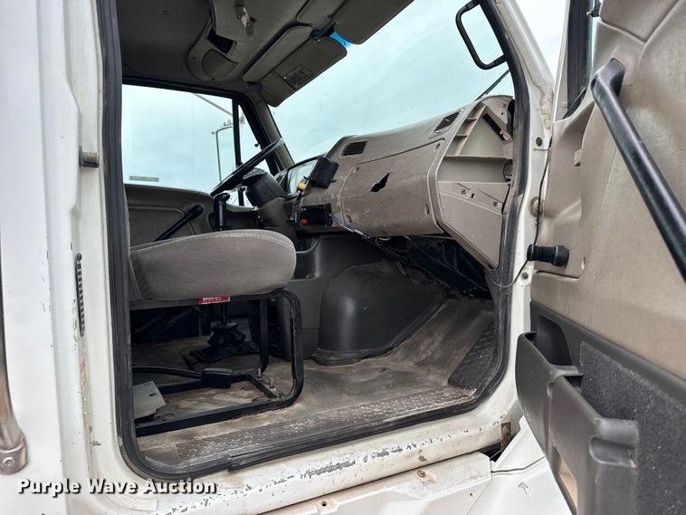 image for item FB0809 2007 Sterling L-Line flatbed truck