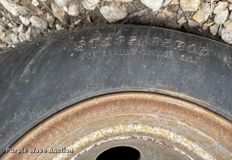 image for item FB0811 2007 Hillsboro Industries flatbed trailer