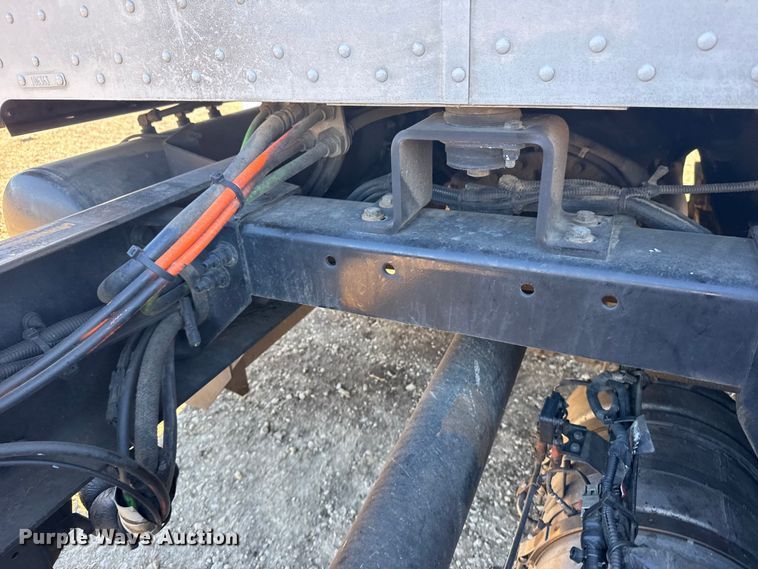 image for item FB0815 2010 Peterbilt 335 truck cab and chassis