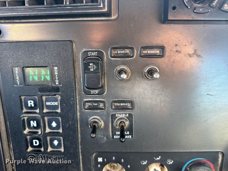 image for item FB0815 2010 Peterbilt 335 truck cab and chassis