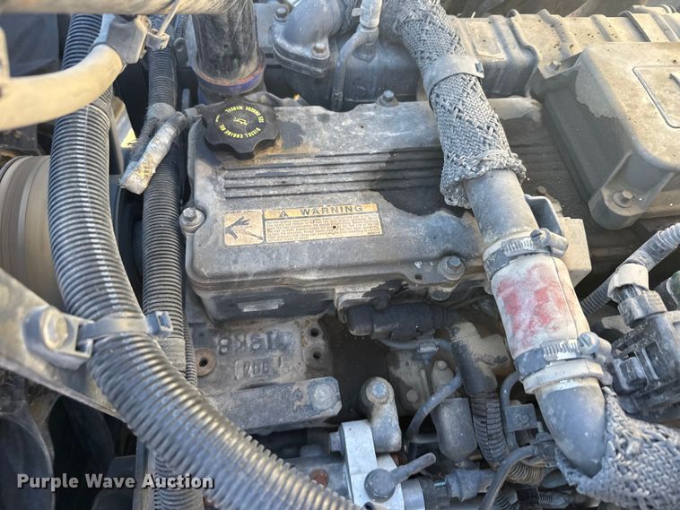 image for item FB0815 2010 Peterbilt 335 truck cab and chassis