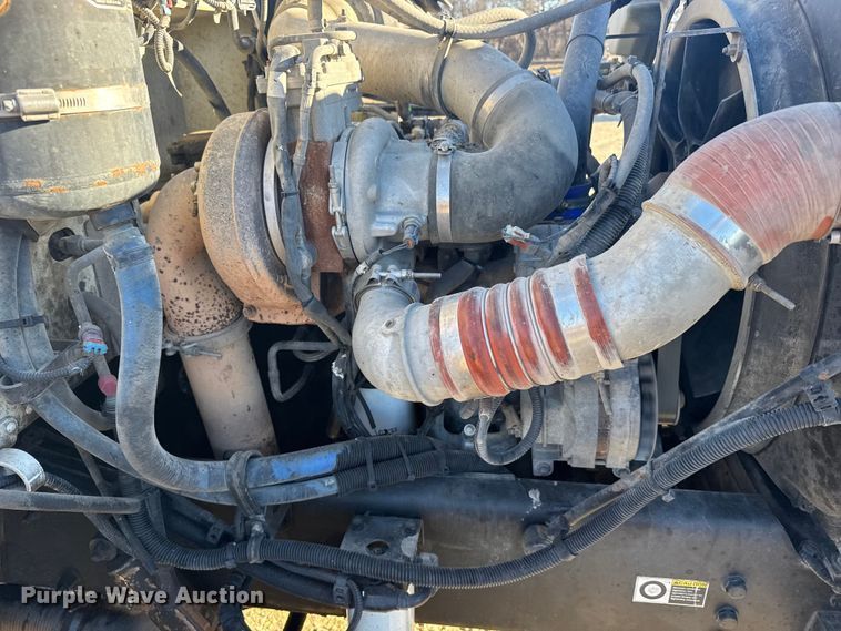 image for item FB0815 2010 Peterbilt 335 truck cab and chassis