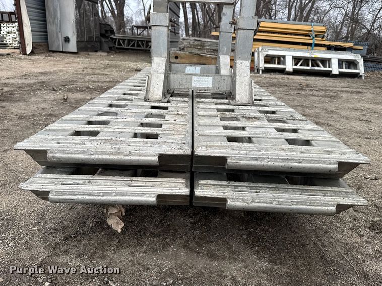 image for item FB0913 (4) trailer ramps