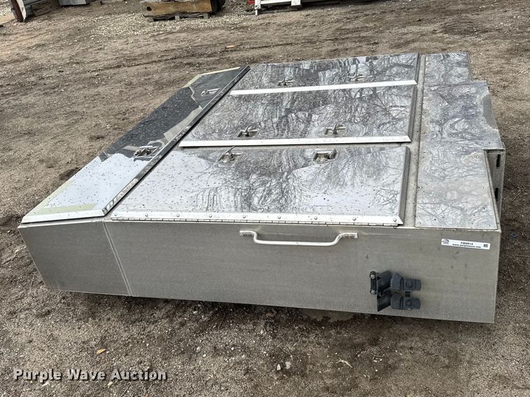 image for item FB0914 Headache truck cabinet