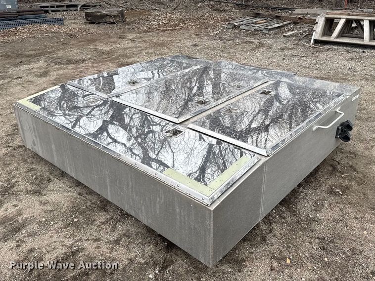 image for item FB0914 Headache truck cabinet