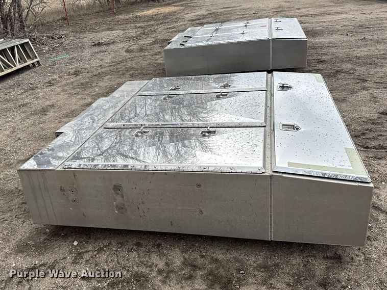 image for item FB0914 Headache truck cabinet