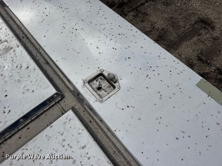 image for item FB0914 Headache truck cabinet