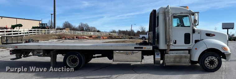 image for item FB3008 2015 Peterbilt 330 rollback truck