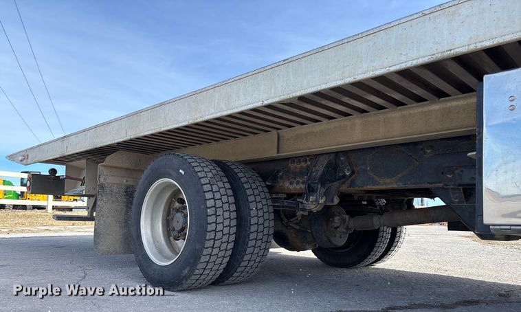 image for item FB3008 2015 Peterbilt 330 rollback truck