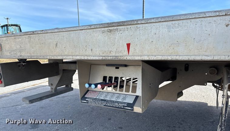 image for item FB3008 2015 Peterbilt 330 rollback truck