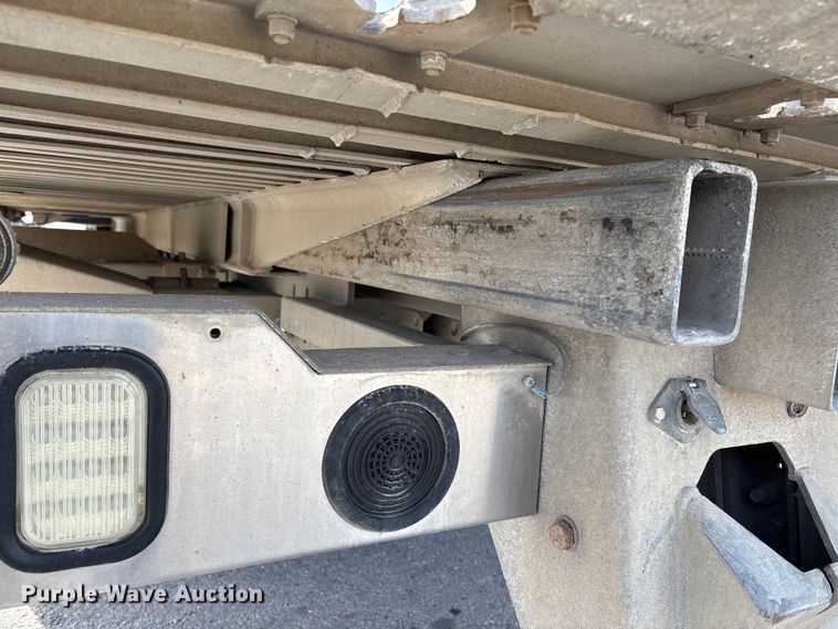 image for item FB3008 2015 Peterbilt 330 rollback truck