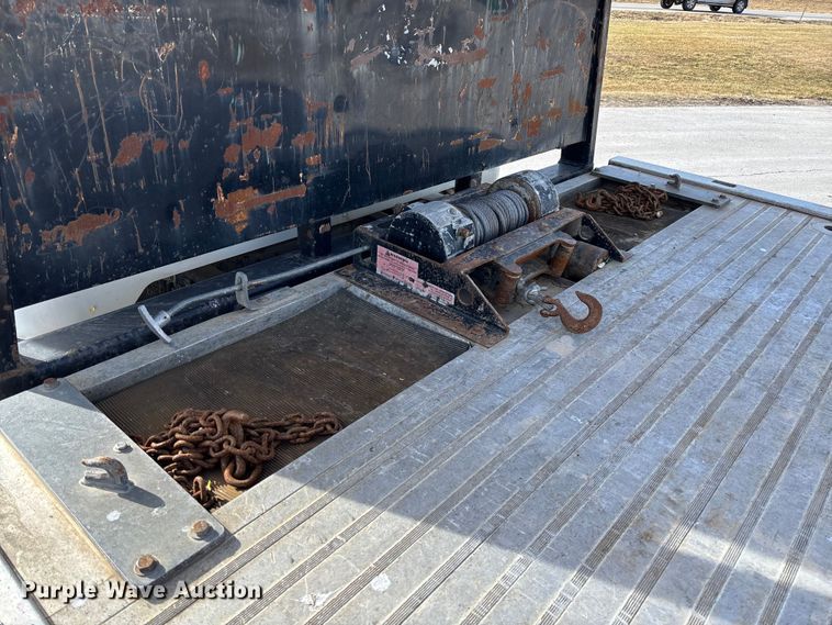 image for item FB3008 2015 Peterbilt 330 rollback truck