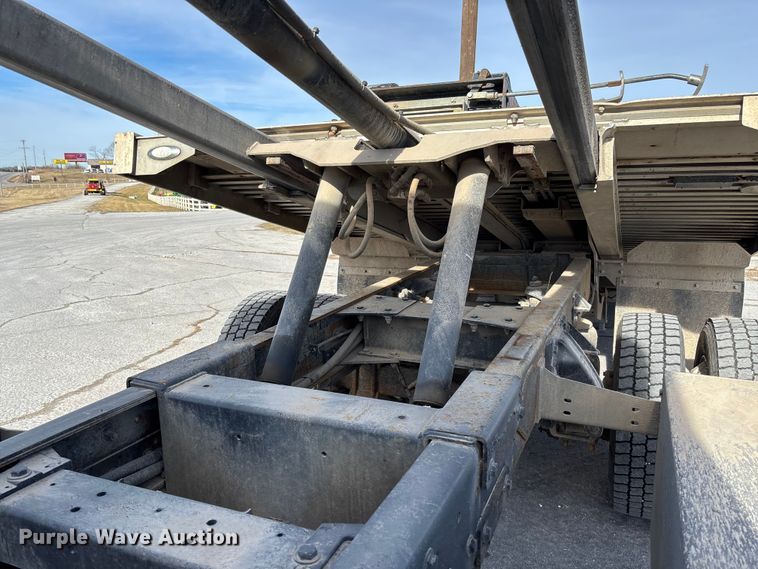 image for item FB3008 2015 Peterbilt 330 rollback truck