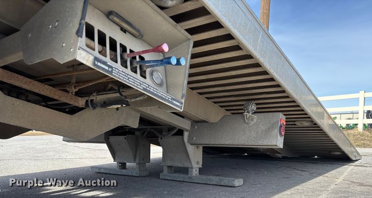 image for item FB3008 2015 Peterbilt 330 rollback truck