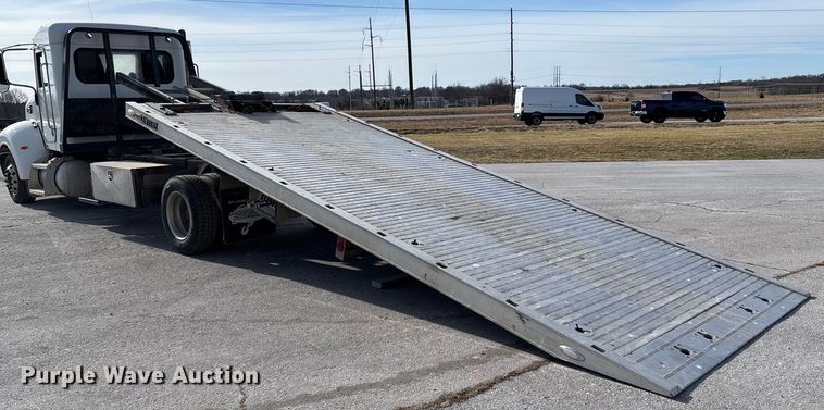 image for item FB3008 2015 Peterbilt 330 rollback truck