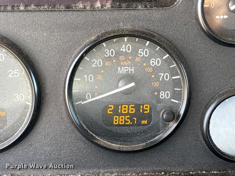 image for item FB3008 2015 Peterbilt 330 rollback truck