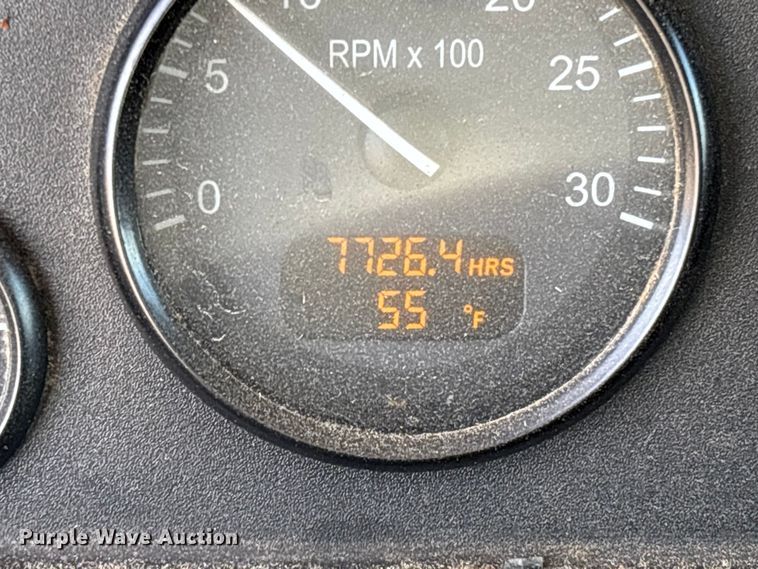 image for item FB3008 2015 Peterbilt 330 rollback truck