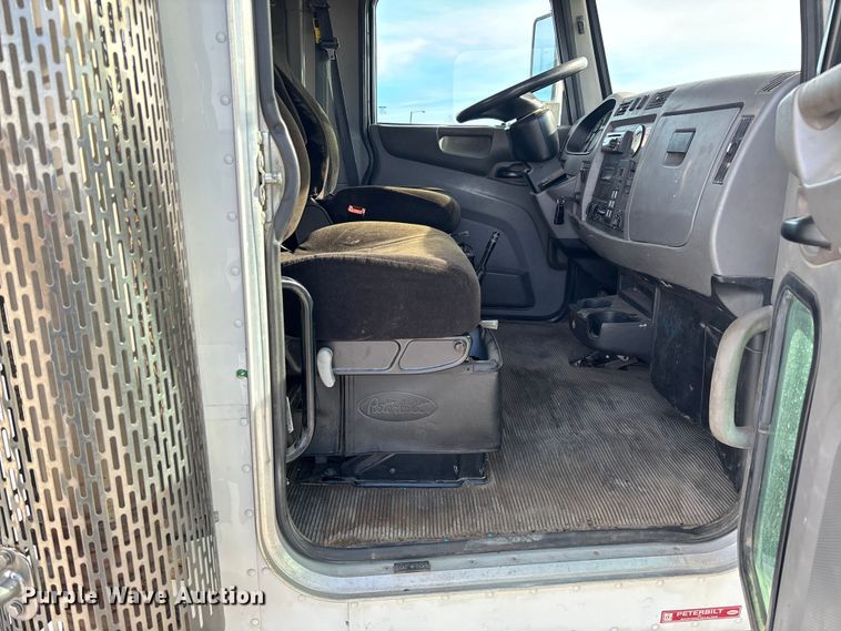 image for item FB3008 2015 Peterbilt 330 rollback truck