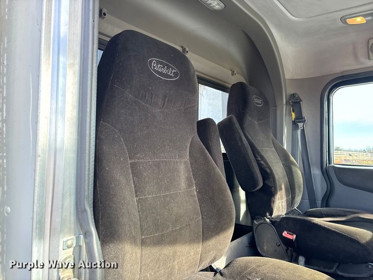 image for item FB3008 2015 Peterbilt 330 rollback truck