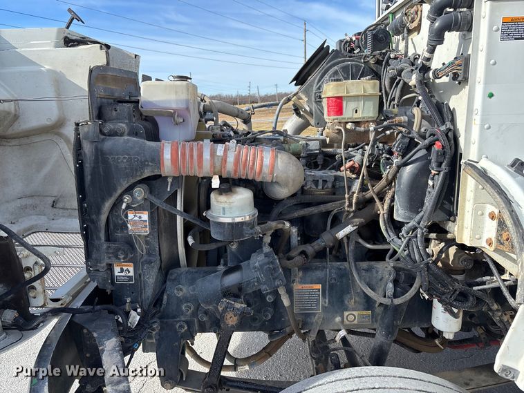 image for item FB3008 2015 Peterbilt 330 rollback truck