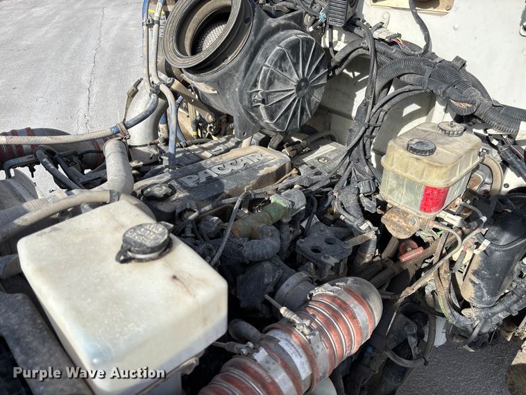 image for item FB3008 2015 Peterbilt 330 rollback truck