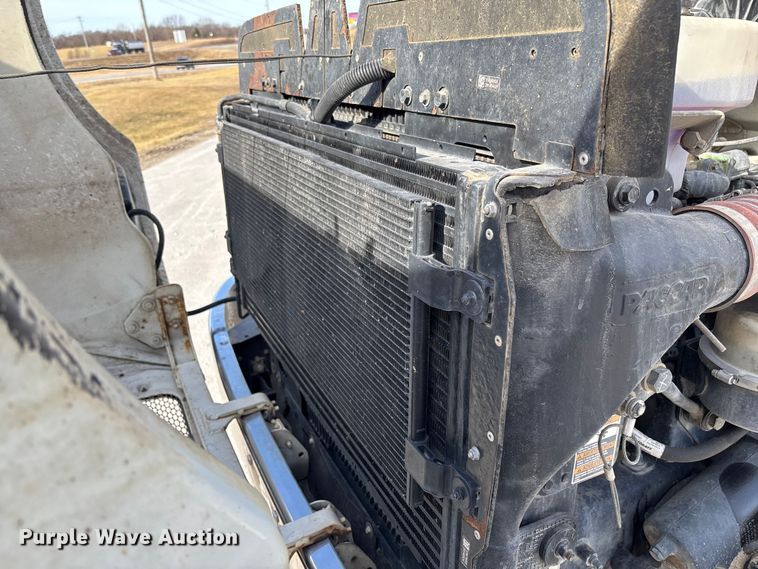 image for item FB3008 2015 Peterbilt 330 rollback truck