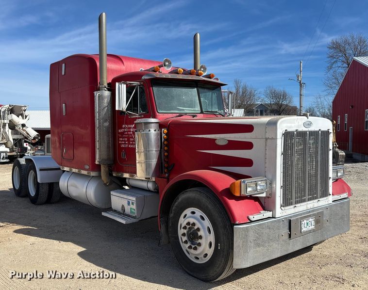 image for item FB3010 1995 Peterbilt 379 semi truck