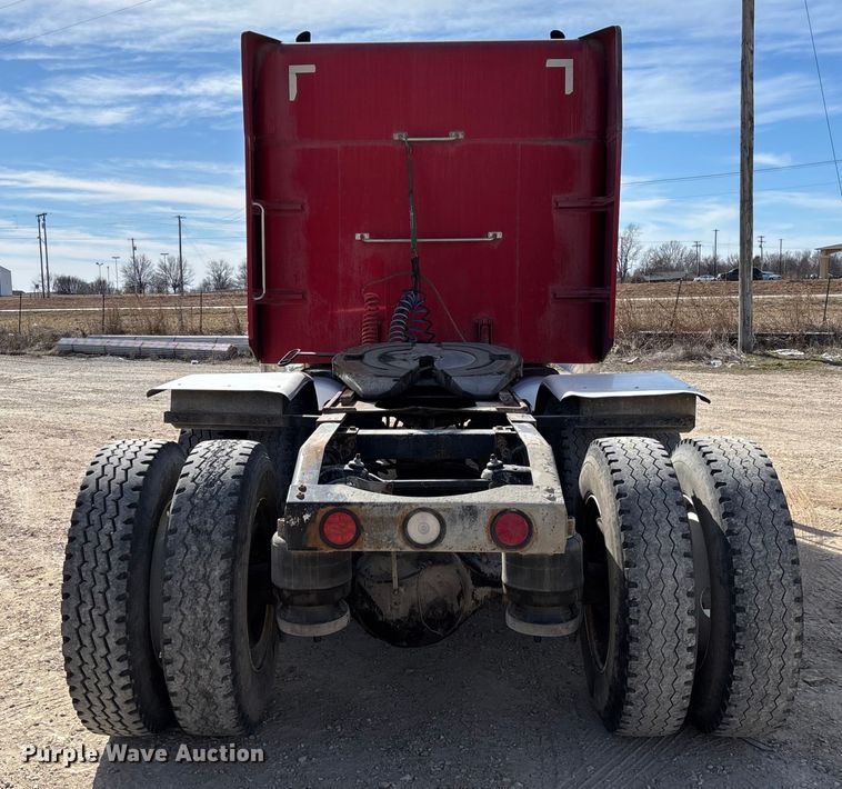 image for item FB3010 1995 Peterbilt 379 semi truck