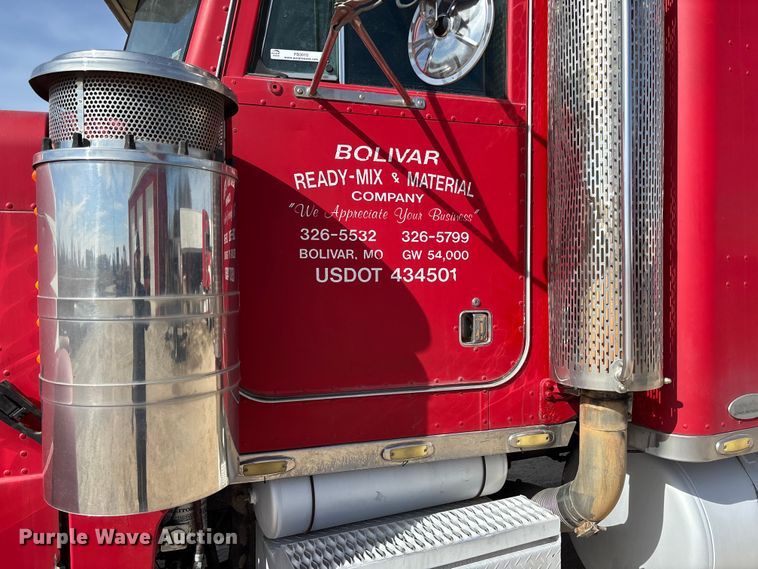 image for item FB3010 1995 Peterbilt 379 semi truck