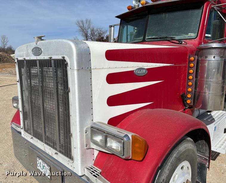 image for item FB3010 1995 Peterbilt 379 semi truck