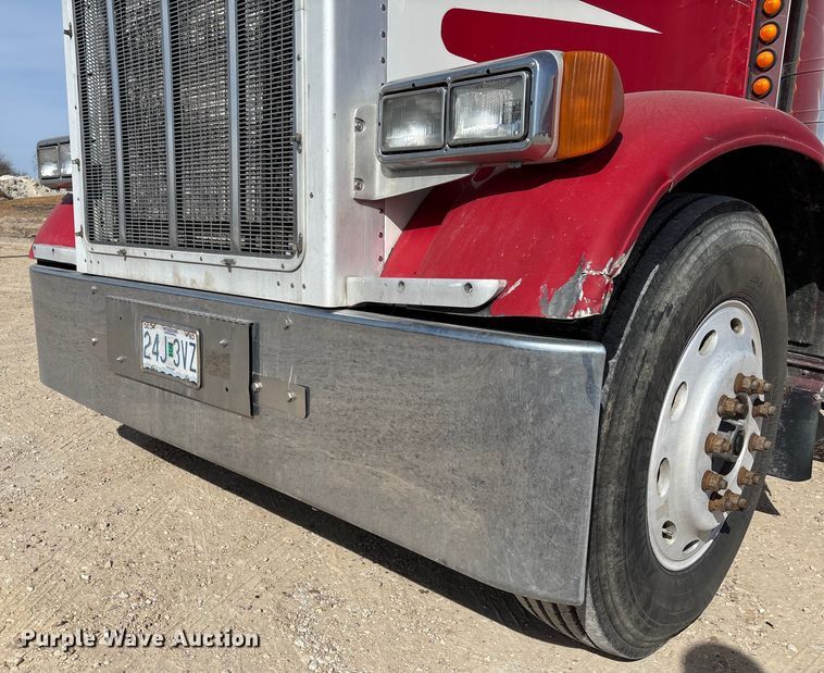 image for item FB3010 1995 Peterbilt 379 semi truck