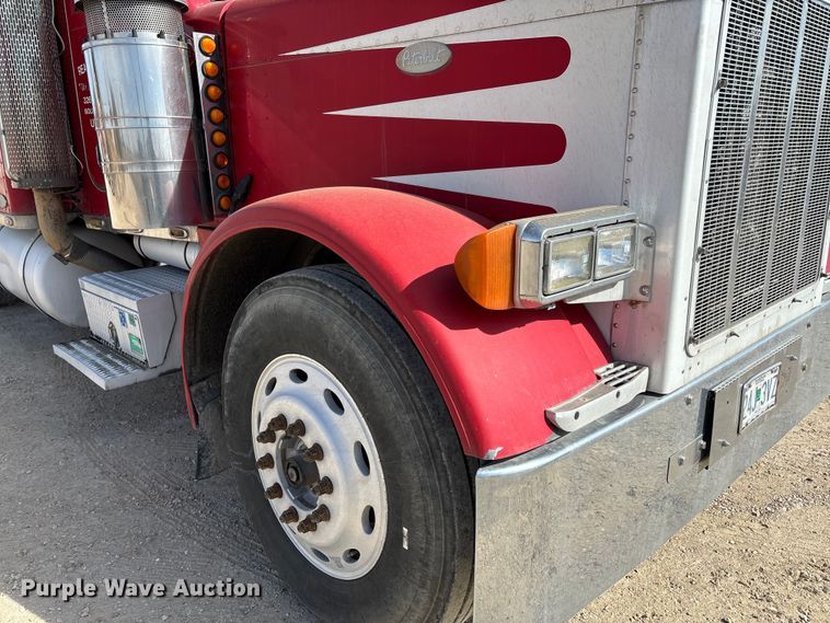 image for item FB3010 1995 Peterbilt 379 semi truck