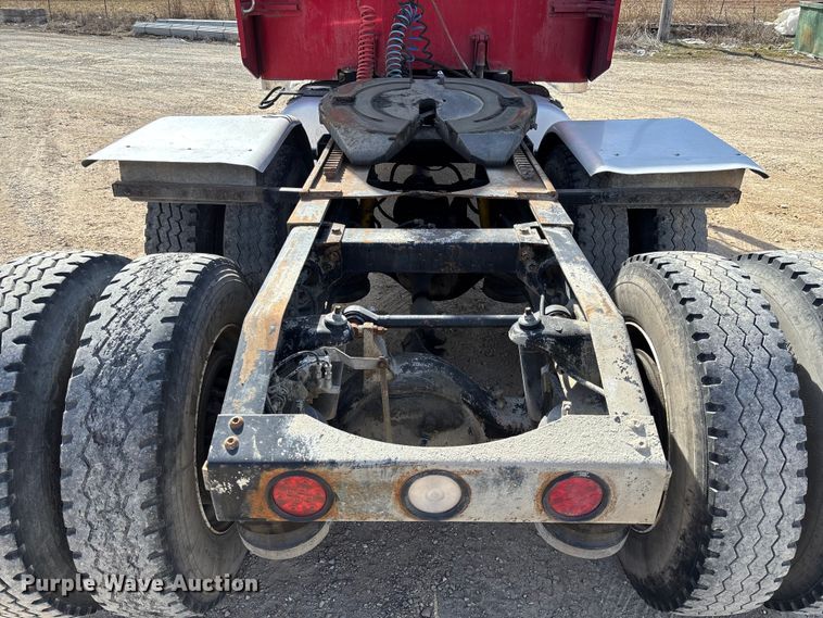 image for item FB3010 1995 Peterbilt 379 semi truck